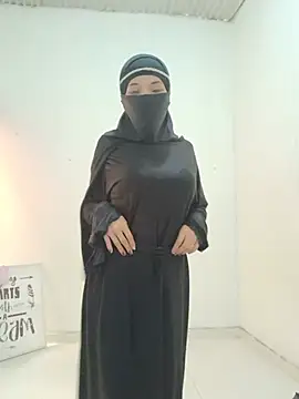 Snapshot of aminaa_ chatting on July 1, 2026, 2:18 pm aminaa online show from July 1, 2026, 2:18 pm