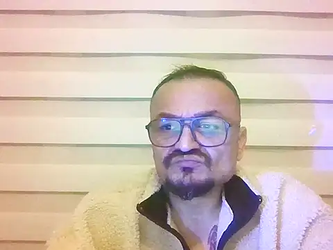 Snapshot of hardbigdevil chatting on March 21, 2026, 6:55 pm hardbigdevil online show from March 21, 2026, 6:55 pm