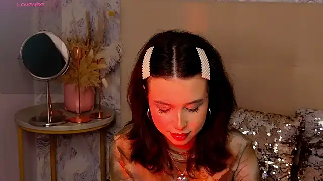LanaLedger online show from July 28, 2026, 3:21 pm