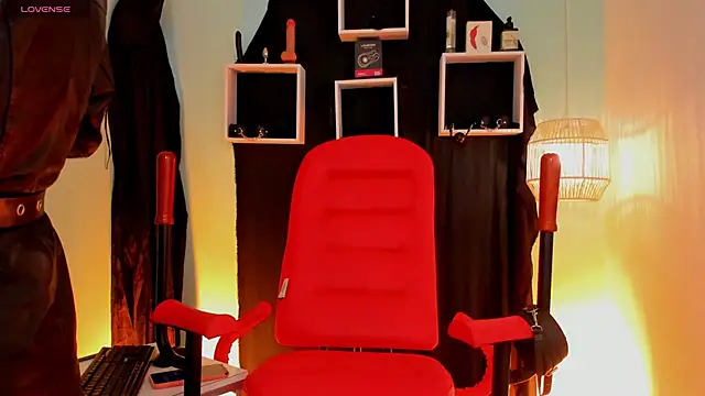 Maximoking26 online show from June 16, 2026, 3:09 am