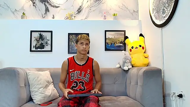 GOLD BOYS online show from May 20, 2026, 7:25 am
