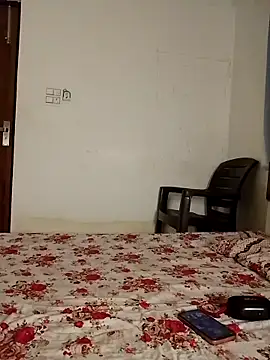 cute girl 29 online show from May 16, 2026, 7:23 pm