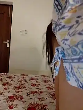 cute girl 29 online show from June 12, 2026, 4:28 pm