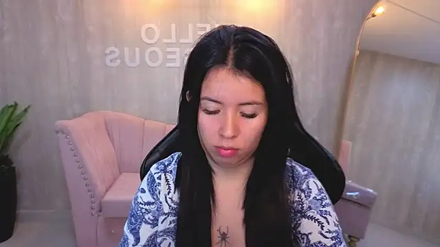 Kylia a online show from June 10, 2026, 1:28 am