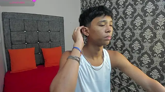 Snapshot of Little_Twink19x chatting on June 13, 2026, 7:23 pm Little Twink19x online show from June 13, 2026, 7:23 pm