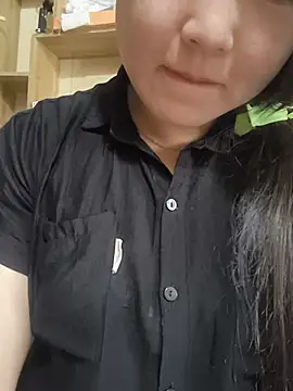 MayEva ly online show from June 29, 2026, 1:56 am