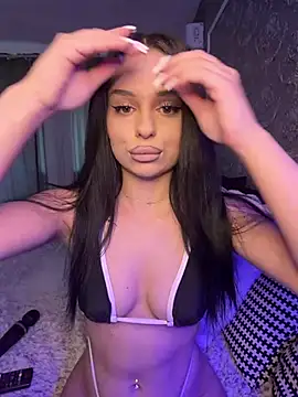 Olivia Noor online show from July 17, 2026, 4:45 pm