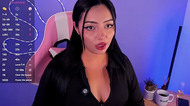 NinaAngel6 online show from May 26, 2026, 4:41 am