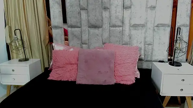 Snapshot of sharon_noa chatting on April 22, 2026, 2:07 pm sharon noa online show from April 22, 2026, 2:07 pm