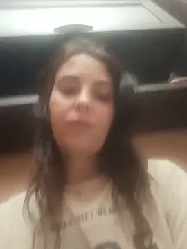 angelmelody69 online show from June 9, 2026, 11:05 pm