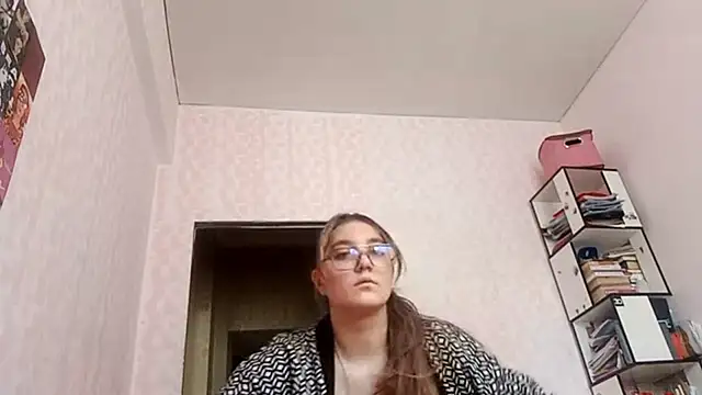 JanineThielman online show from April 8, 2026, 9:09 am