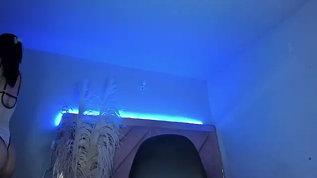 Snapshot of Alanah_connory chatting on July 22, 2026, 1:25 pm Alanah connory online show from July 22, 2026, 1:25 pm
