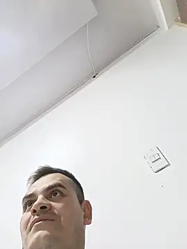 Edwin Q online show from July 10, 2026, 4:28 am