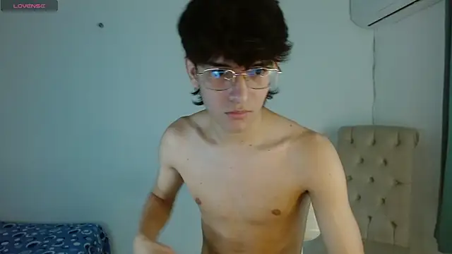 noah millerx online show from May 6, 2026, 3:57 am