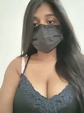 Snapshot of Kushi_12 chatting on July 5, 2026, 6:37 pm Kushi 12 online show from July 5, 2026, 6:37 pm