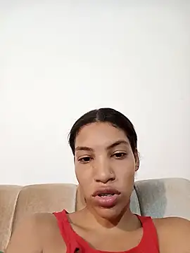 Snapshot of ginevere_20 chatting on May 24, 2026, 8:03 pm ginevere 20 online show from May 24, 2026, 8:03 pm