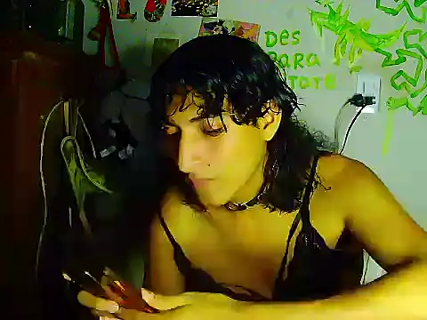 RAMONA TIJERAX online show from July 10, 2026, 10:12 pm