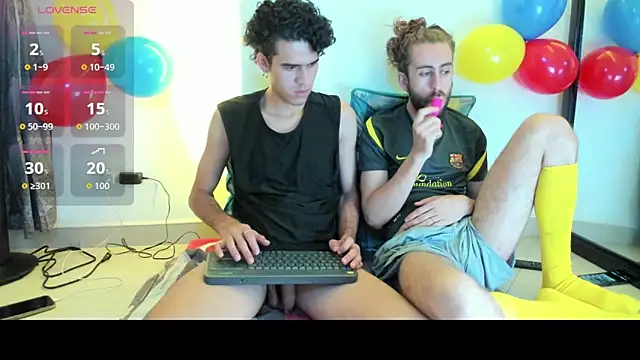 Jean And PaulXL online show from June 16, 2026, 12:35 am