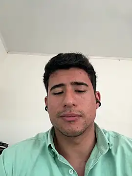 David-latinlover online show from July 7, 2026, 3:05 pm