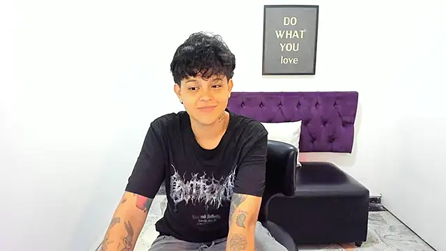 TomBoy Natali online show from May 12, 2026, 11:07 am