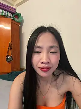MIABCDZ online show from May 20, 2026, 1:56 am