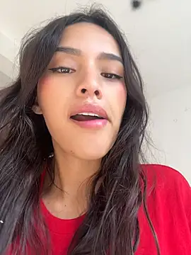 Mia-villalobos online show from June 15, 2026, 1:57 pm