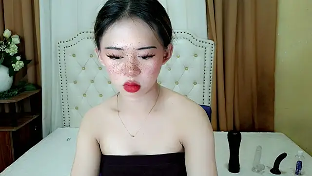 Seductive sophie online show from June 25, 2026, 4:01 am
