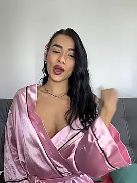 Bella Smithe online show from June 24, 2026, 5:56 pm