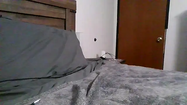 Beaededpainter online show from June 25, 2026, 2:55 am