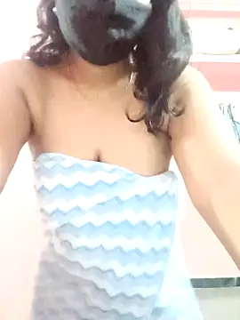 Snapshot of Miss-Dolly07 chatting on May 19, 2026, 1:11 am Miss-Dolly07 online show from May 19, 2026, 1:11 am