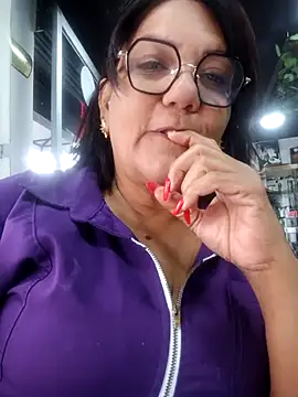 Snapshot of saraladys chatting on April 28, 2026, 2:55 pm saraladys online show from April 28, 2026, 2:55 pm