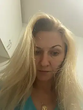 Secret Ladyx online show from August 5, 2026, 3:42 am
