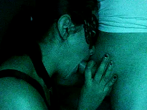 vanillasdark online show from April 8, 2026, 12:54 am