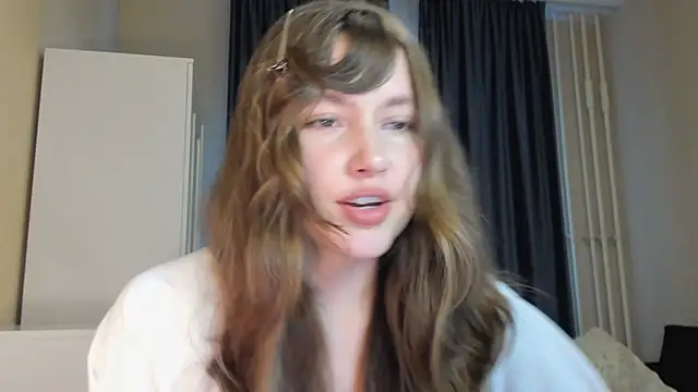 Snapshot of MaryannSofts chatting on June 25, 2026, 1:26 pm MaryannSofts online show from June 25, 2026, 1:26 pm