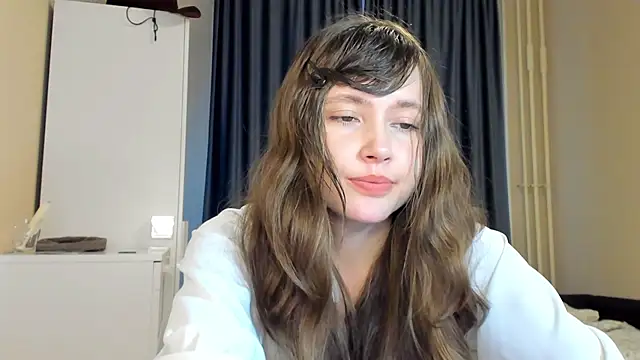 Snapshot of MaryannSofts chatting on July 8, 2026, 2:32 pm MaryannSofts online show from July 8, 2026, 2:32 pm