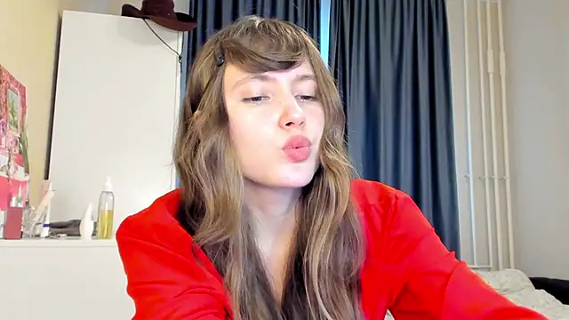 Snapshot of MaryannSofts chatting on July 14, 2026, 1:06 pm MaryannSofts online show from July 14, 2026, 1:06 pm