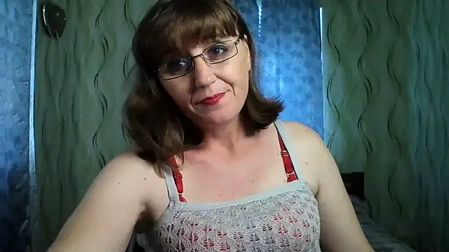 Alisaprice077 online show from July 11, 2026, 1:36 pm