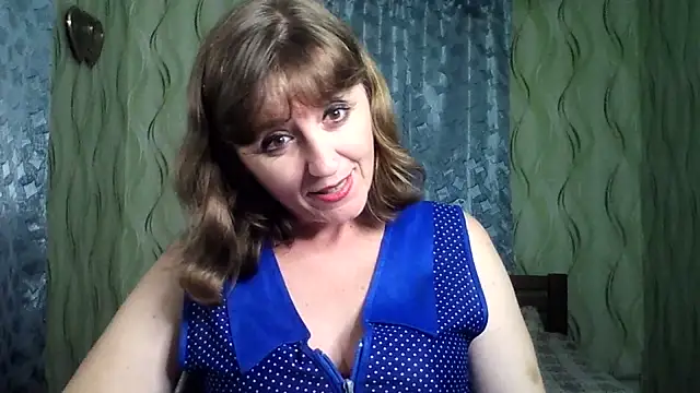 Alisaprice077 online show from August 7, 2026, 7:16 pm