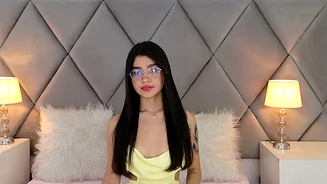 OliviaDiaz online show from May 30, 2026, 8:06 pm