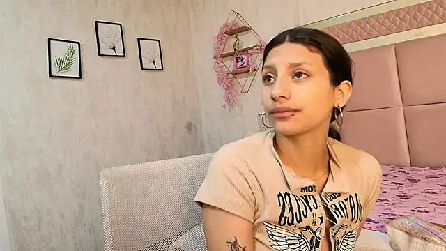 Madii  online show from May 20, 2026, 12:11 pm