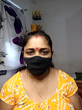 Snapshot of Tanvi_My_Girl chatting on May 13, 2026, 4:43 am Tanvi My Girl online show from May 13, 2026, 4:43 am
