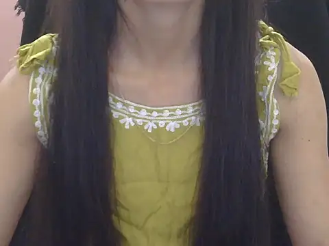 Snapshot of Lovely_Ananta chatting on June 13, 2026, 4:49 pm Lovely Ananta online show from June 13, 2026, 4:49 pm