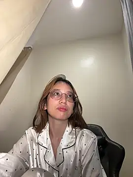 parker pixie online show from April 30, 2026, 4:02 pm