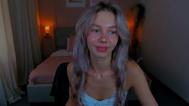 LuluAlis online show from July 8, 2026, 2:43 pm