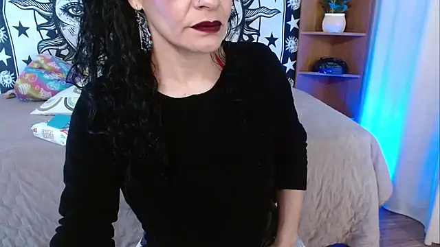  Alexandra Jones online show from July 18, 2026, 2:16 am