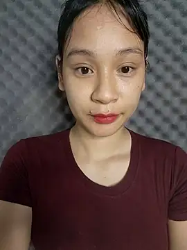 Snapshot of -Hicici- chatting on July 13, 2026, 11:24 am -Hicici- online show from July 13, 2026, 11:24 am