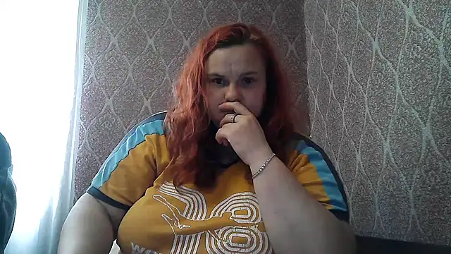 DollyGersonn online show from June 3, 2026, 5:32 am