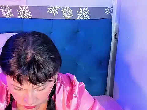 brunne eva online show from May 7, 2026, 6:19 am