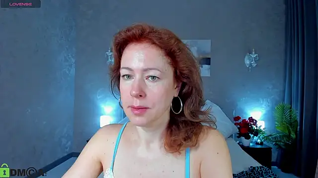 LeticiaRomano online show from March 30, 2026, 4:02 am