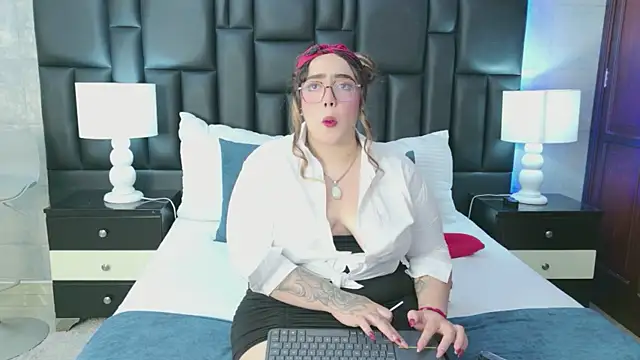 VioletMonroee online show from March 15, 2026, 2:50 am